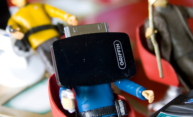 Illustration for article titled Universal AC Travel Adapter Taps Juice All Over the World